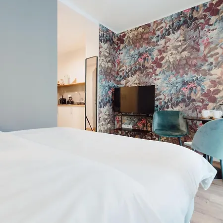 City-studio Im Innenhof Mit Boxspring-bett Und Community-raum Münster
