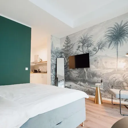 Apartment City-studio Im Innenhof Mit Boxspring-bett Und Community-raum *