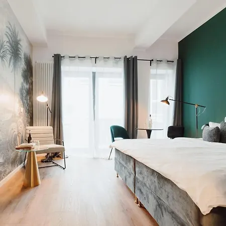 City-studio Im Innenhof Mit Boxspring-bett Und Community-raum Apartment *