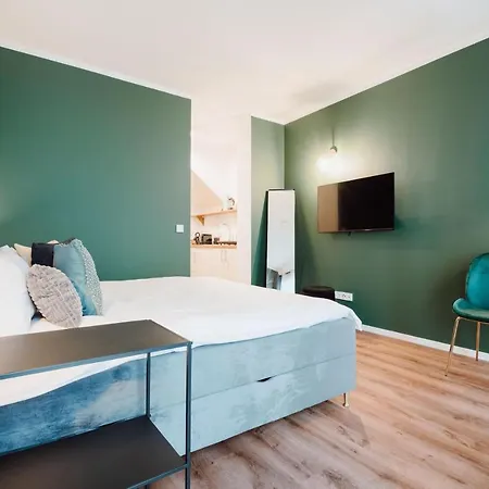 City-studio Im Innenhof Mit Boxspring-bett Und Community-raum Munster (North Rhine-Westphalia)