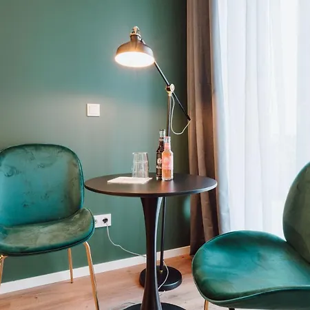 Apartamento City-studio Im Innenhof Mit Boxspring-bett Und Community-raum *
