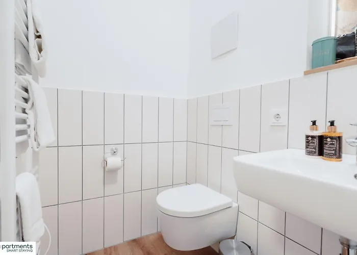 アパート City-studio Im Innenhof Mit Boxspring-bett Und Community-raum